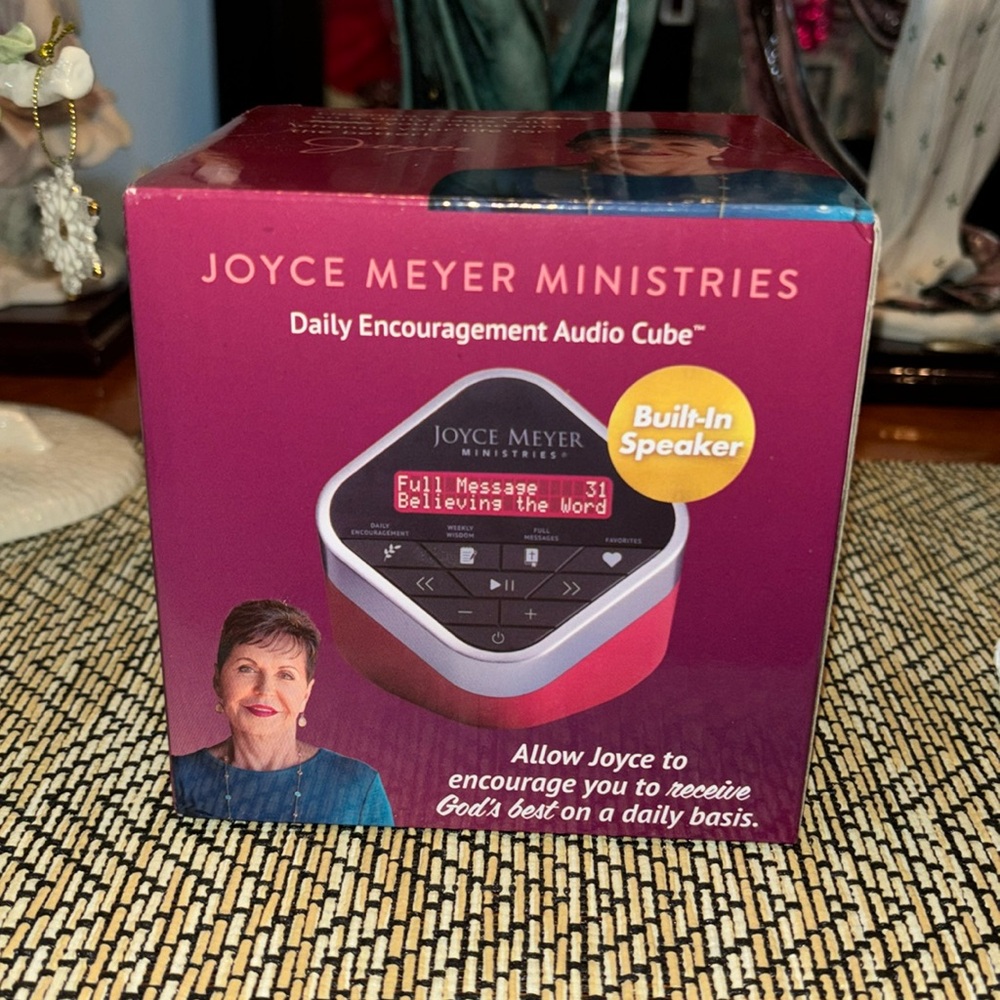 Joyce Meyer Ministries Devotional Cube